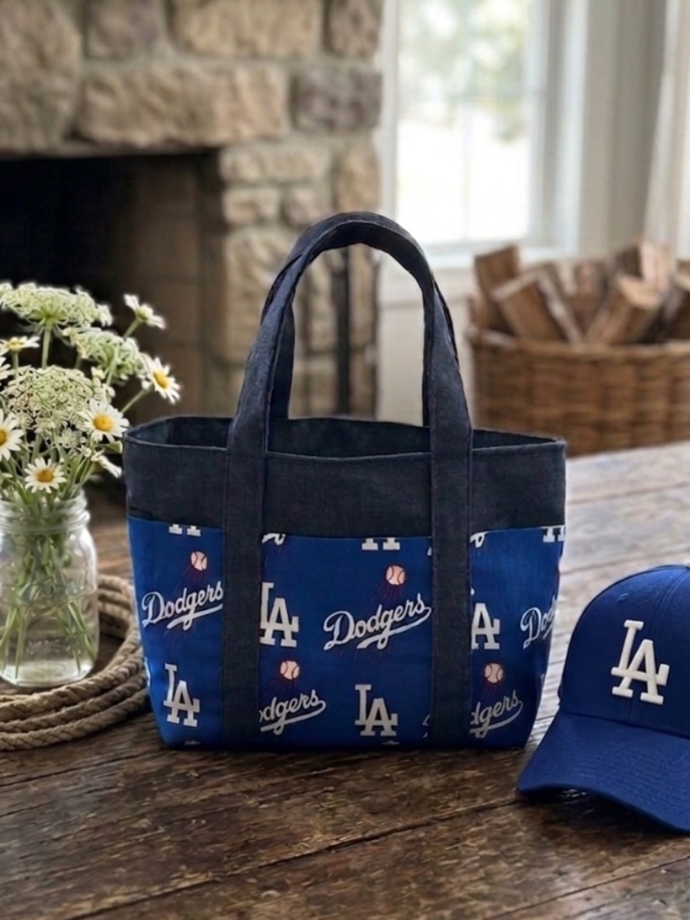 Handmade Los Angeles Dodgers Small Totebag with Six-Pockets